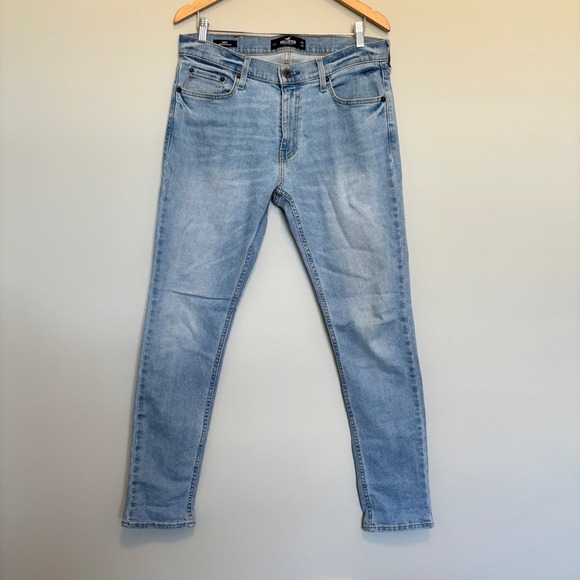 Hollister Men's Size 32 Jeans Skinny Epic Flex Essential Denim Light Wash School - Picture 2 of 10